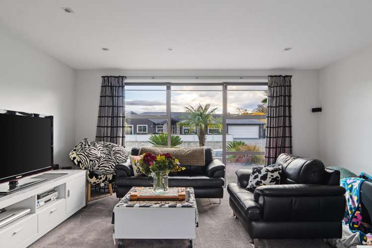 1 Charteris Rise Riverdale_8