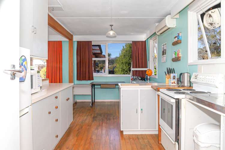 5 Feary Crescent Takaka_10