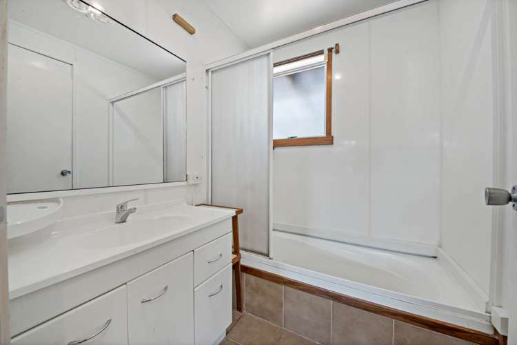 16 Osman Street Glen Eden_11