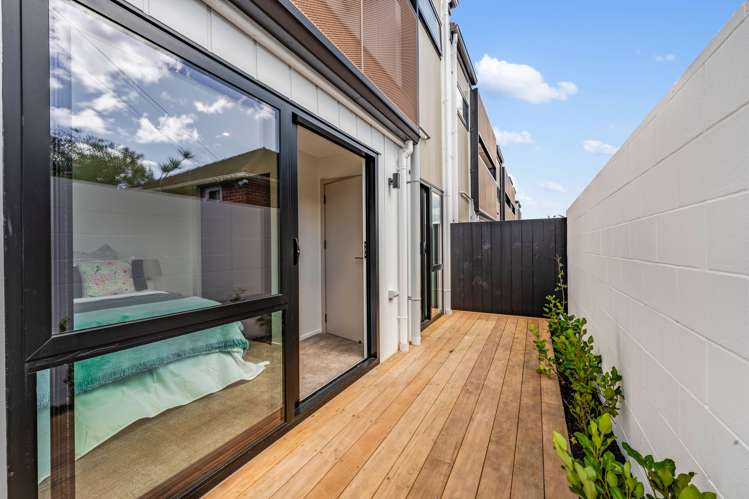 Lot 2-5/65 Smale Street Point Chevalier_19