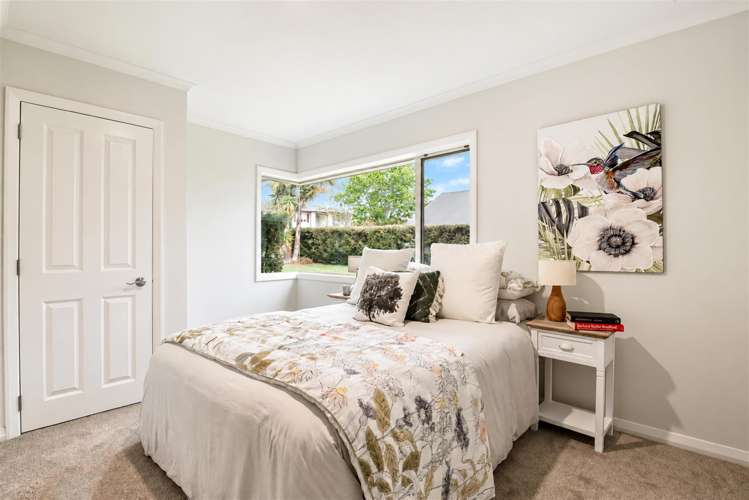 37 English Oak Drive Schnapper Rock_17