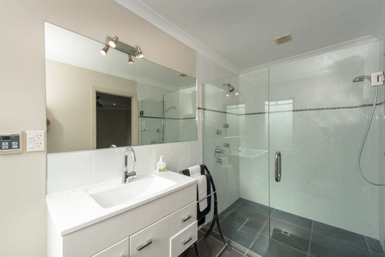 11 Rosewood Court Huntington_17