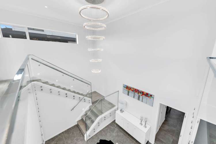 5 Rakiraki Place Flat Bush_8