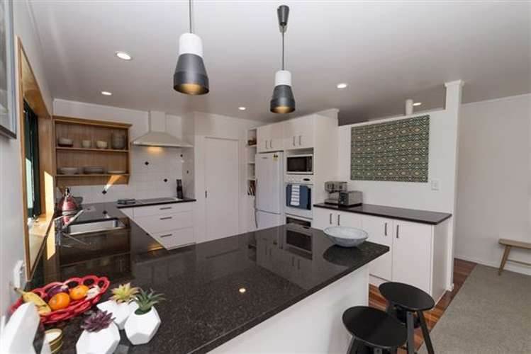 37a Amberley Avenue Te Atatu South_7