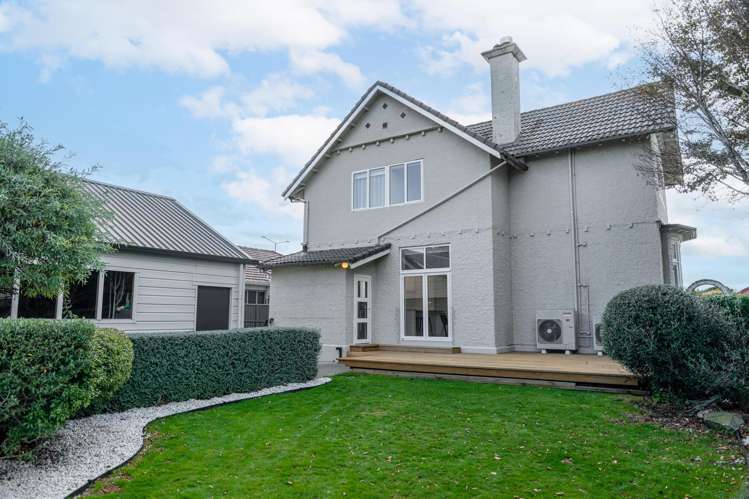 247 Herbert Street Windsor_31