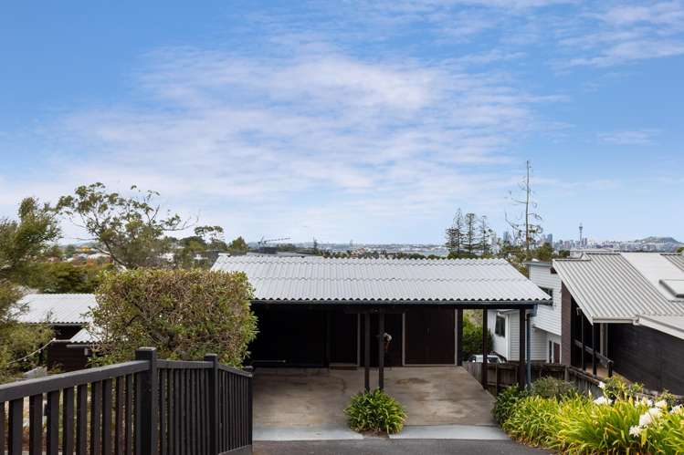 26 Martin Crescent Northcote_35