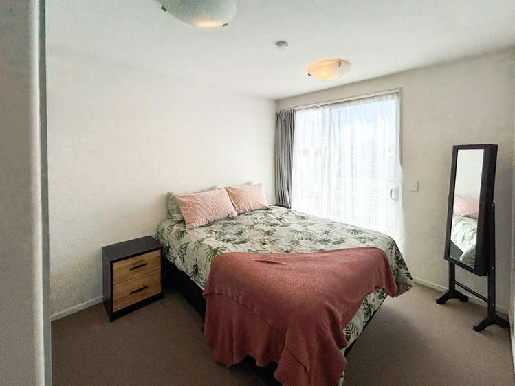 19/10-14 Brougham Street Addington_6