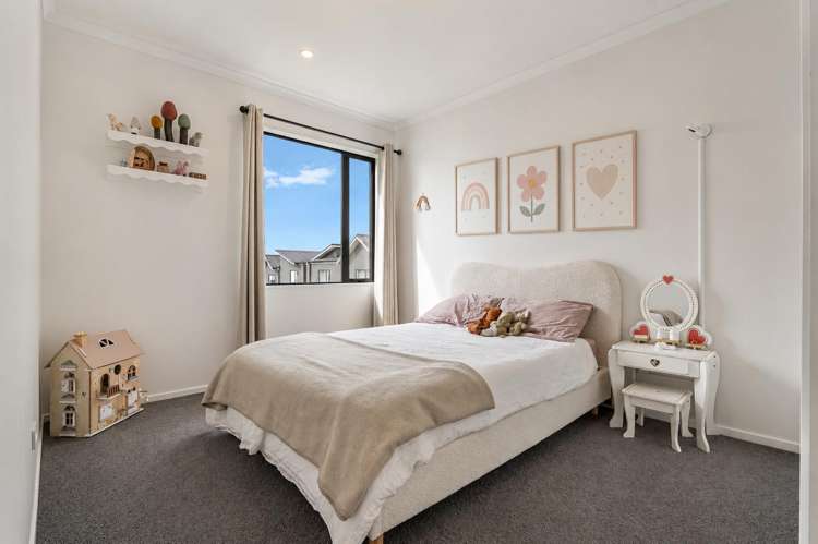 84 Symes Drive Red Beach_17