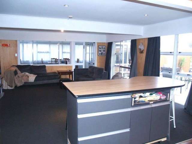 22 Koromiko Street Otaki Beach_3