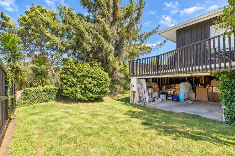1 and 2, 119 Grand Drive Remuera_21