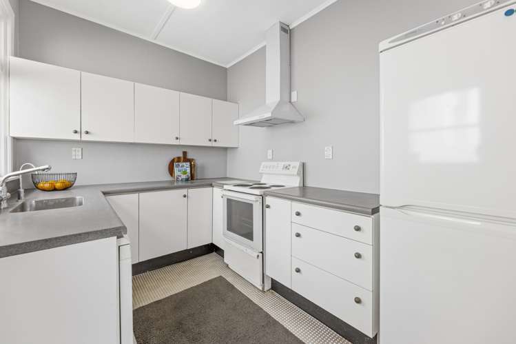 14 Nottingham Crescent Calton Hill_11