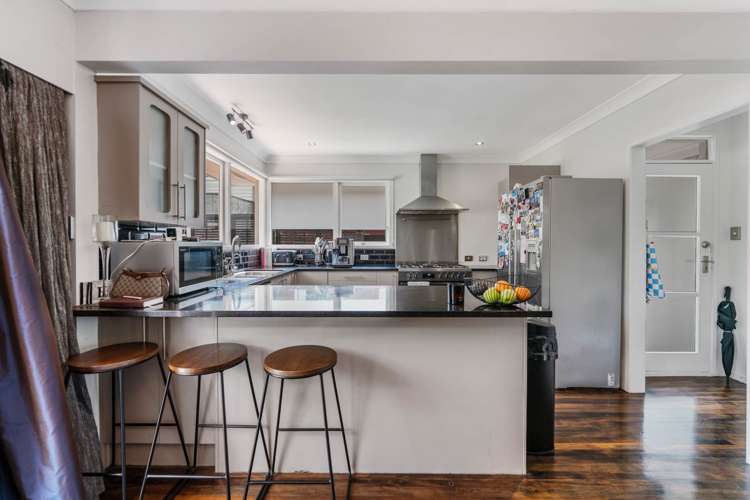 11 Blue Gum Rise Sunnyhills_14