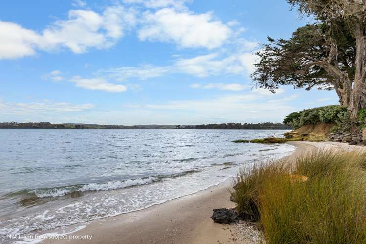 74 Wharf Road Clarks Beach_21