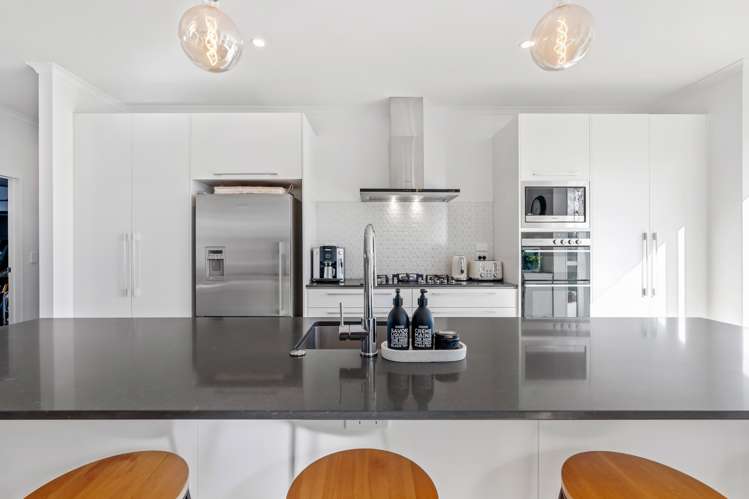 9 Symes Drive Red Beach_10