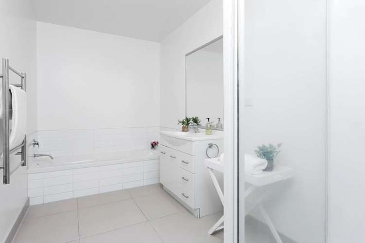 6 Popokatea Drive Takanini_19