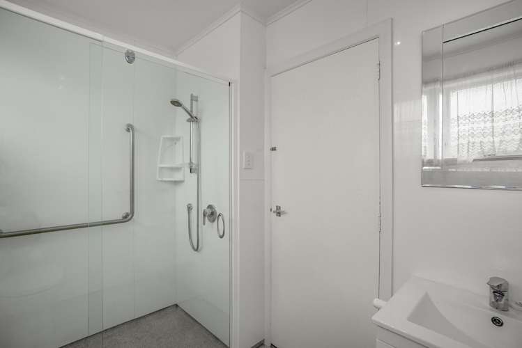 80 Longfellow Street Trentham_13