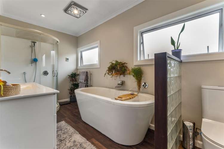 17 Maitland Avenue Stoke_25