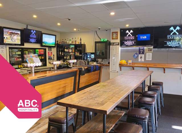 Deadline Sale - Bar+Gaming - The Woodend Tavern