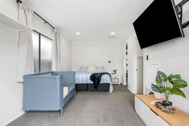 55 Coopers Road Gate Pa_18