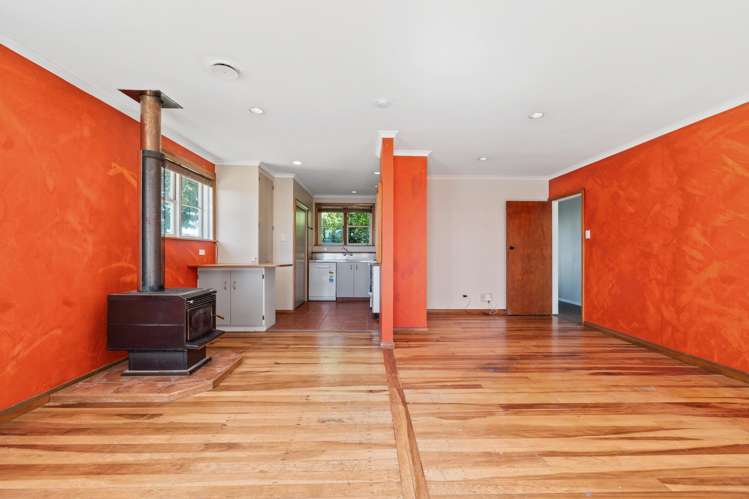 15 Montrose Place Takaro_3