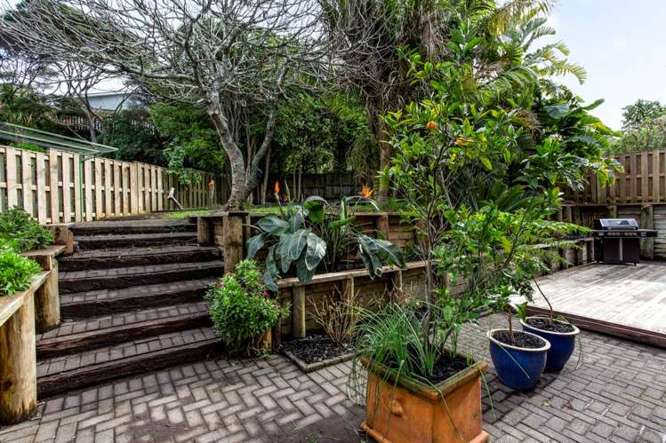 9 Highwood Grove Torbay_27