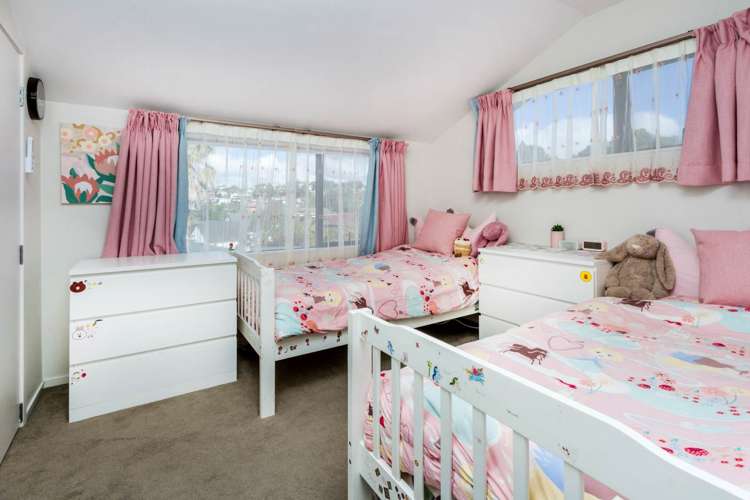 4 Branston Avenue Browns Bay_13