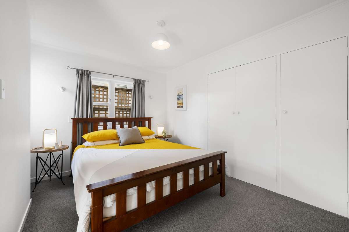 16 and 16A Oroua Street_4