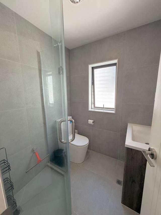 12E Holland Avenue Point England_4
