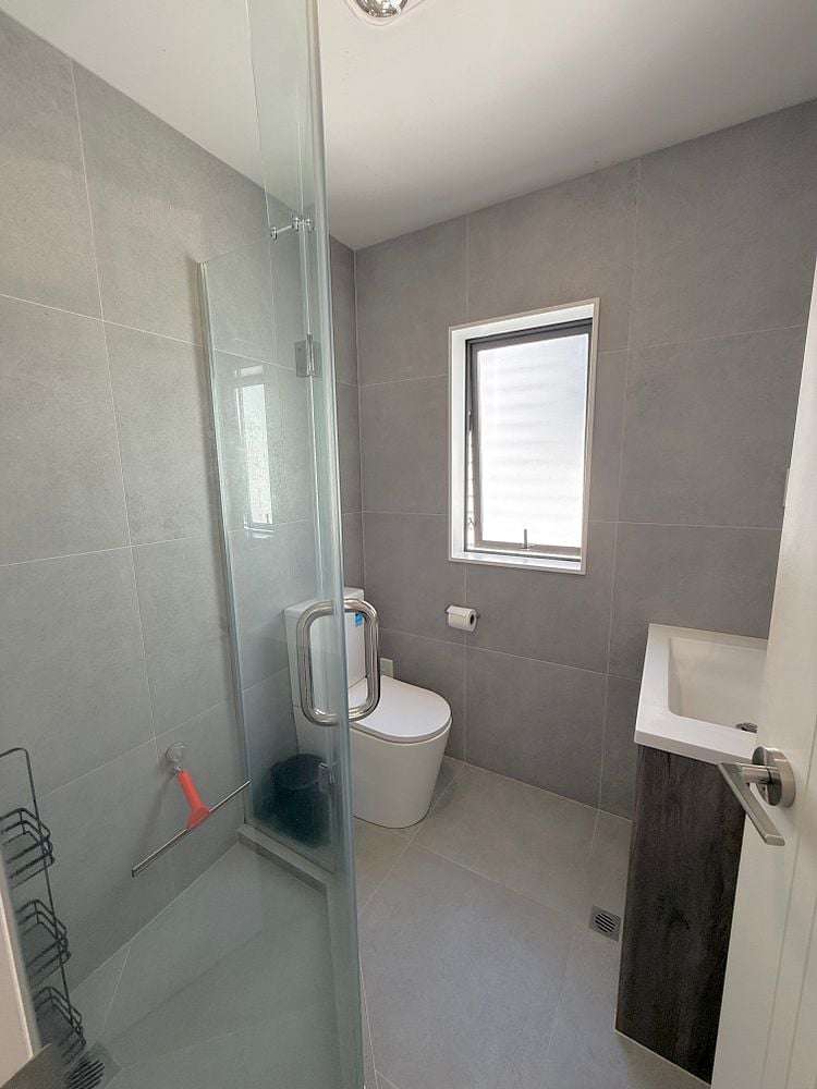 12E Holland Avenue Point England_4