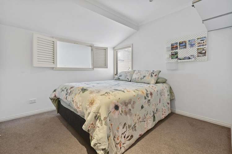 25 Bridgefield Crescent Flat Bush_14