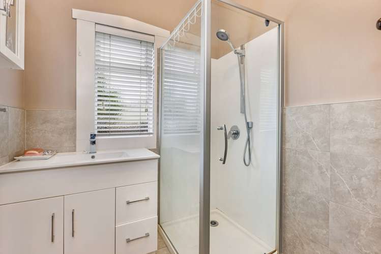 17 Smiths Avenue Papakura_10