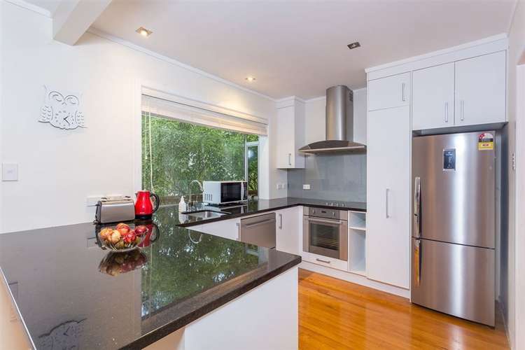 52 Waima Crescent Titirangi_12