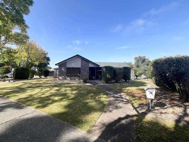 Comfort, Space & Convenience in a Quiet Flagstaff Cul de Sac