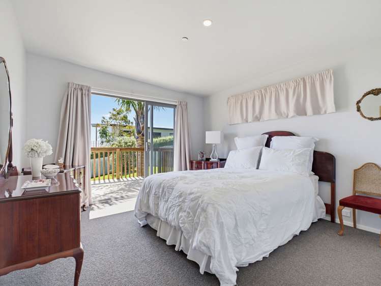 43 Dudley Crescent Cable Bay_10