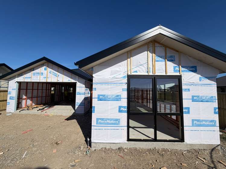 51 Falcons View Drive_1