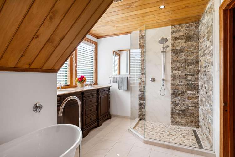 834 Avondale Road Waihopai Valley_21