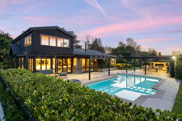 A grand scale family retreat