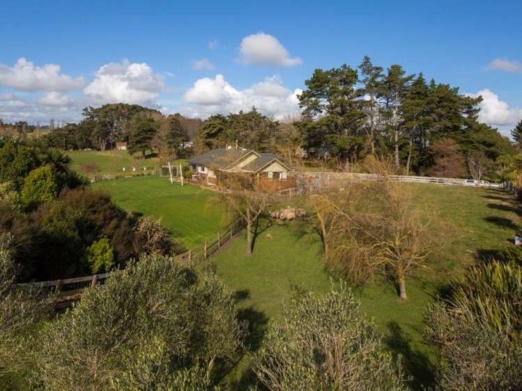 562 Lees Road Feilding_22