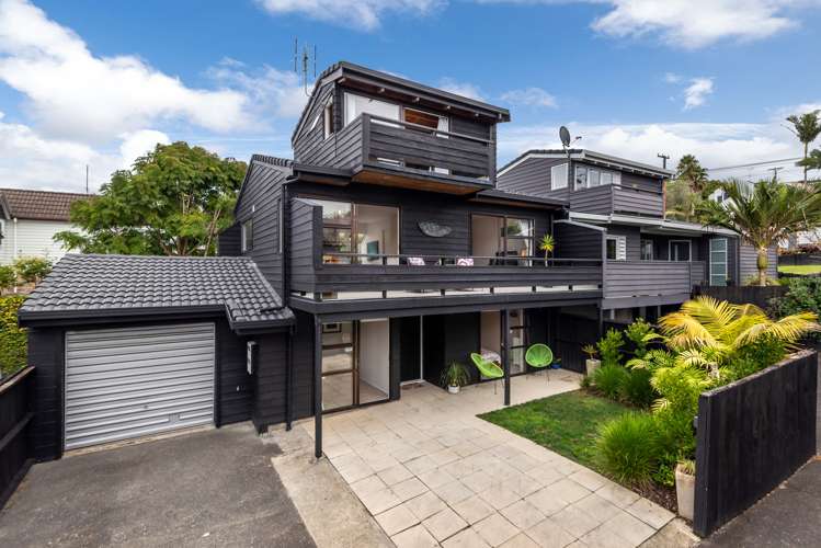 2/14a Commodore Parry Road Castor Bay_12