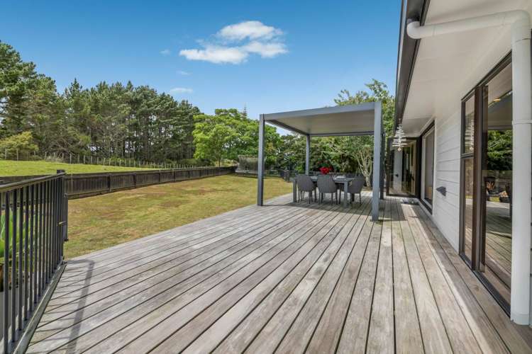 317 & 317A West Road Brookby_48