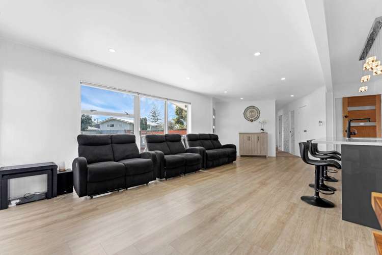 52 Henwood Road Mangere East_14