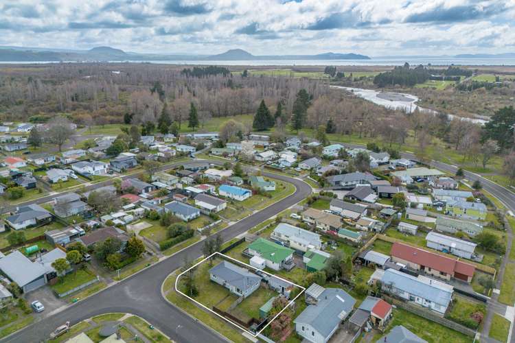 6 Rangipoia Place Turangi_16