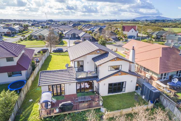 106 Pacific Drive Fitzherbert_24