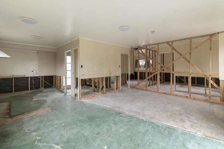 2 Staverton Crescent Mangere_20