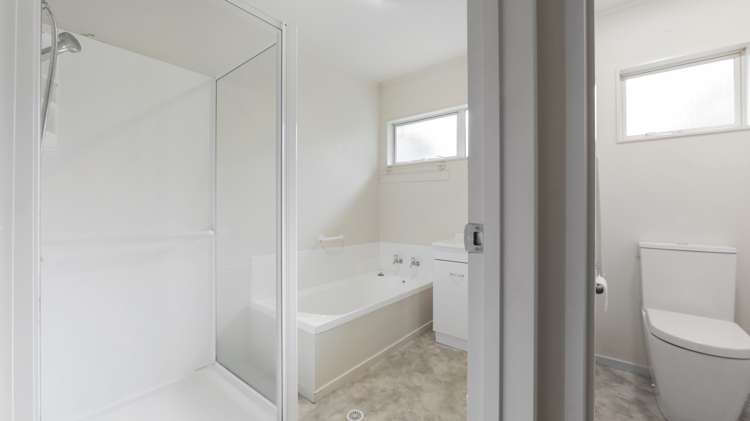 1/15 Mably Court Stanmore Bay_13