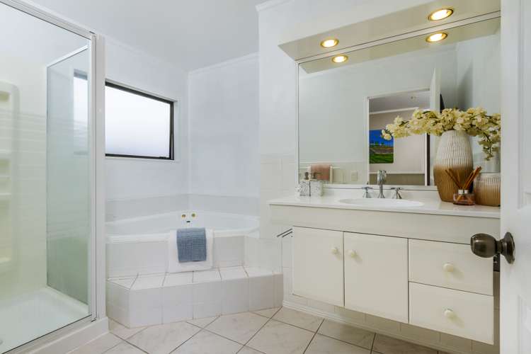 5 Tornado Place West Harbour_18