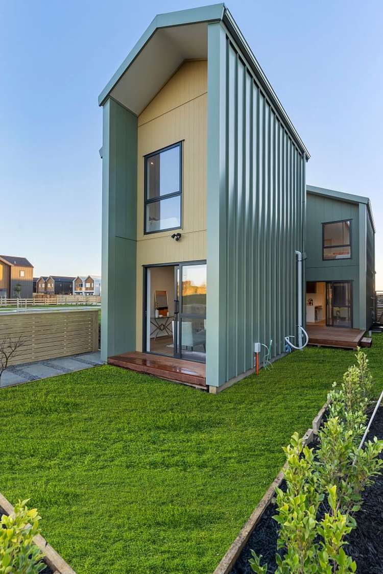 33 karaka village parade Karaka_20