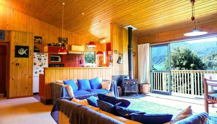 3130 Archers Road Tennyson Inlet_7