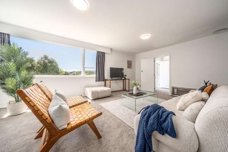 82 Larsen Crescent Tawa_4