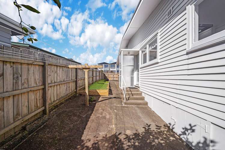 8 Malvina Place Bucklands Beach_27